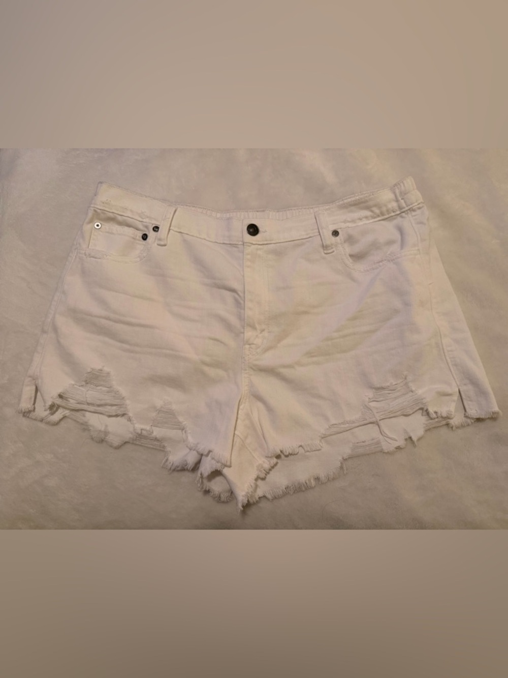 NWT Aerie Daydream White Distressed Denim Shorts XL | Raw Hem Cutoff Shorts